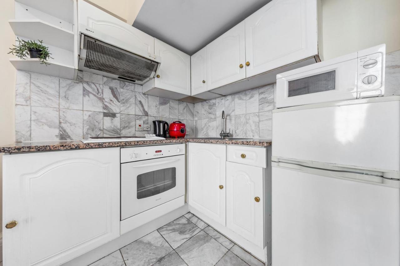 Apartment Flat In