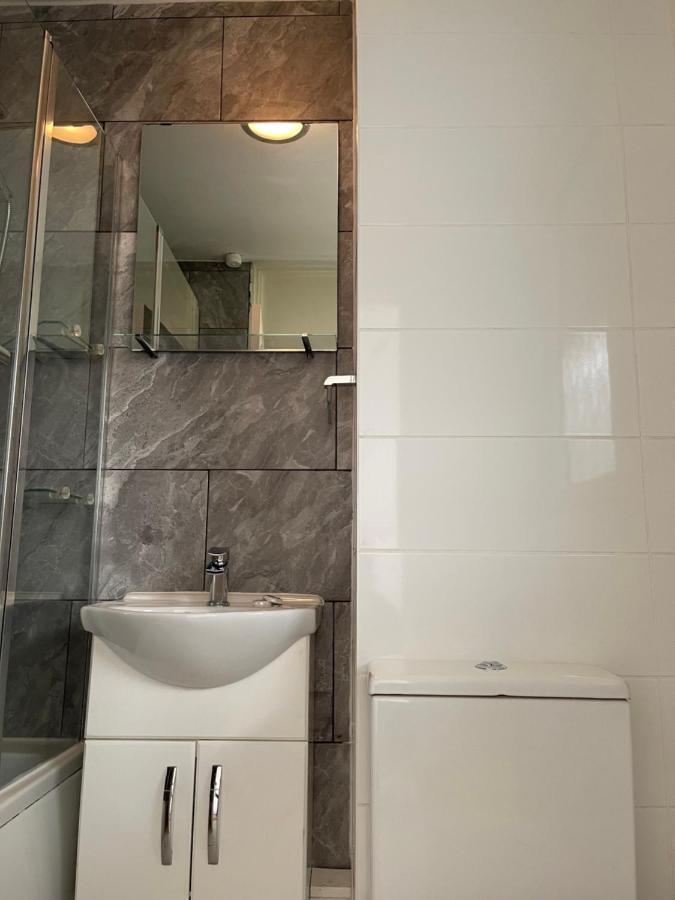 Sootheus - Cosy Surrey Quays Lejlighed London