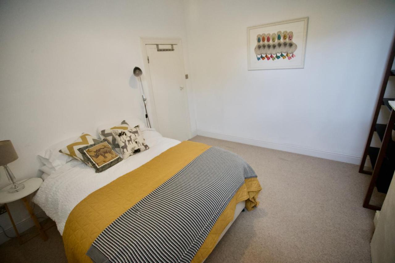 Apartment Stunning Nw2 Flat - Great Location!