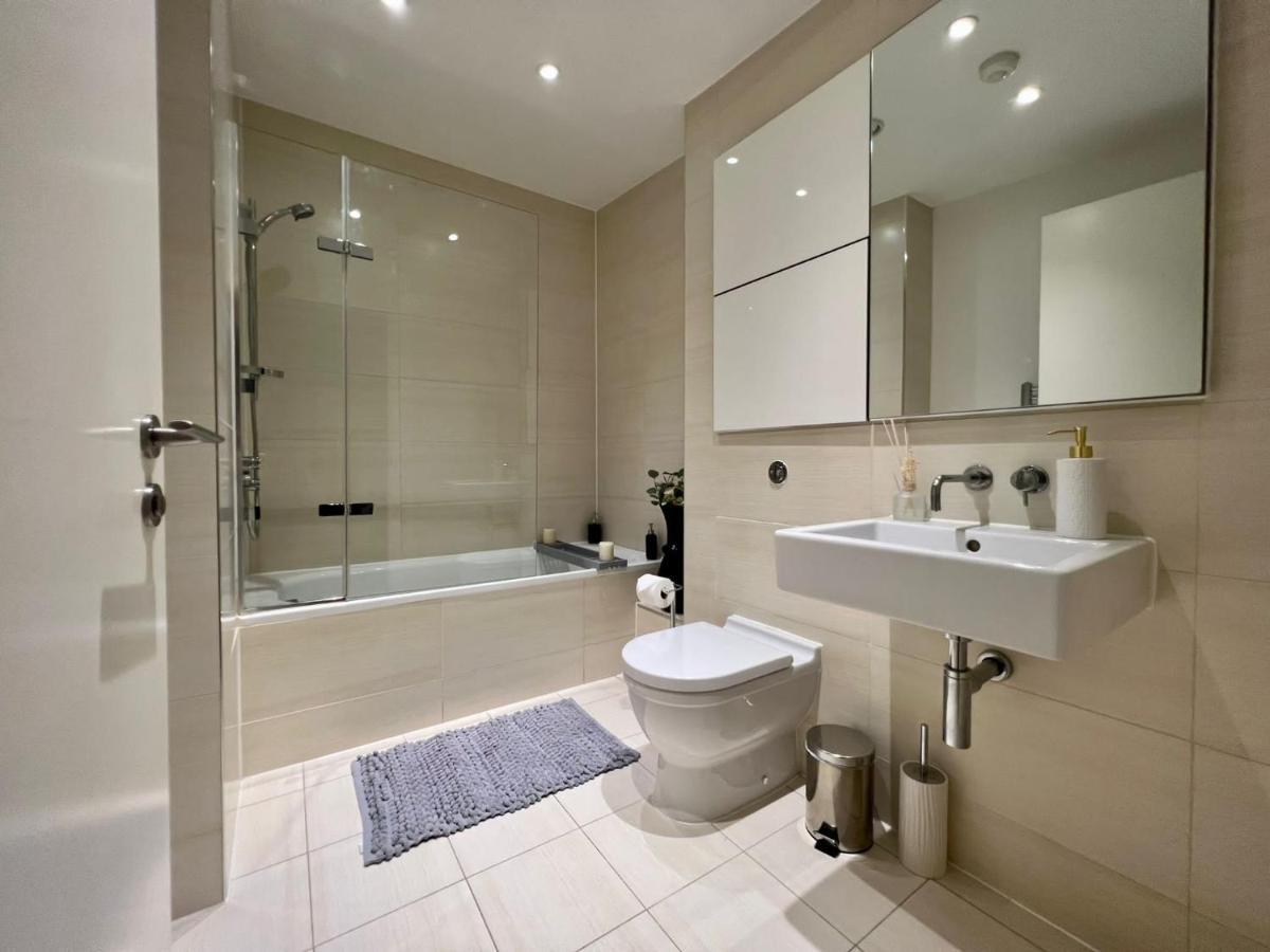 Penthouse In Wembley