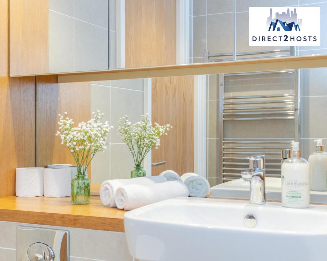 Stylish & Comfy One Bedroom By Direct2hosts In Great East Location! London