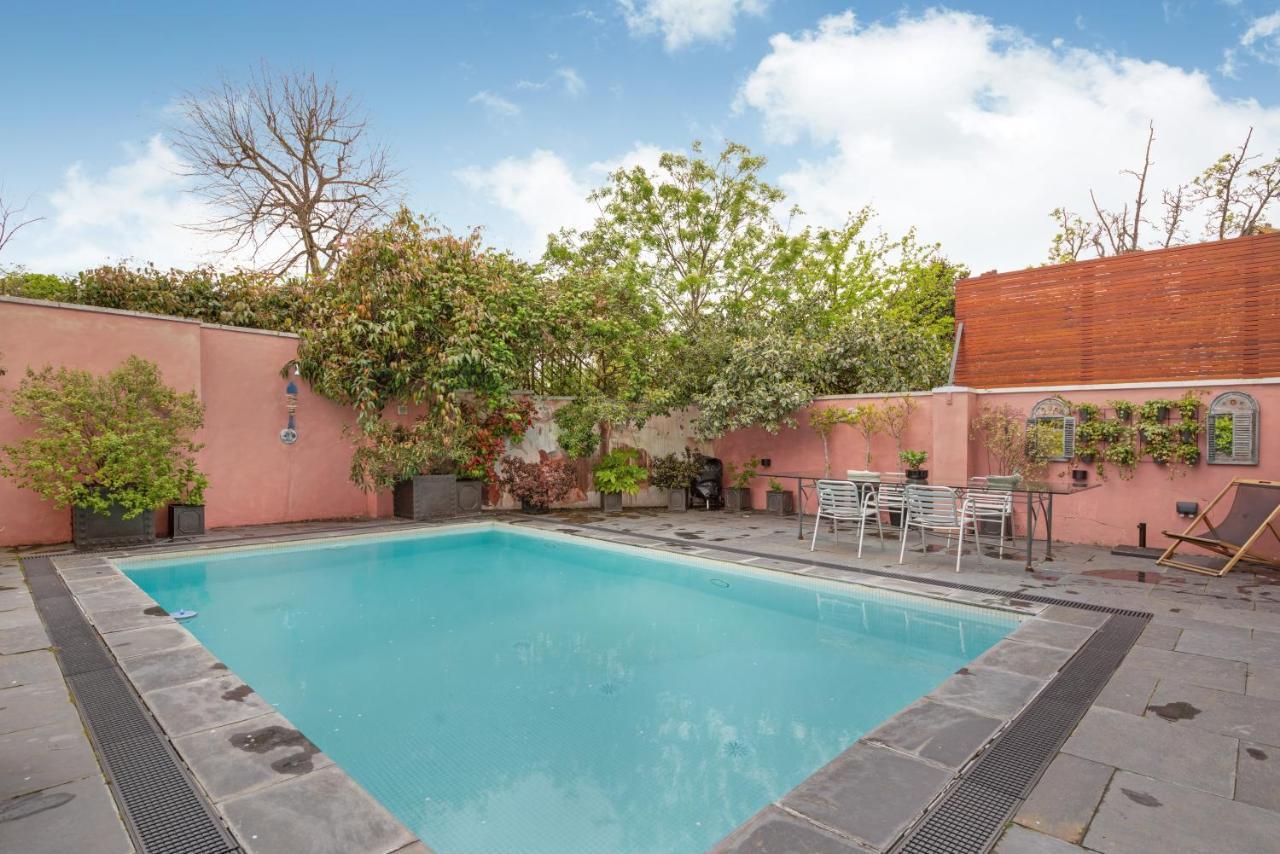 Studio For 3 With A Private Balcony In A Cubic House With Outside Pool Séjour chez l'habitant