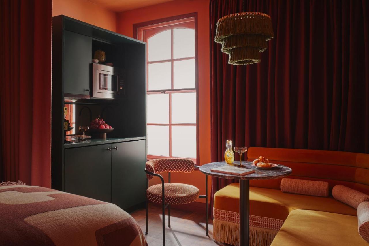 Hotel Ember Locke Kensington