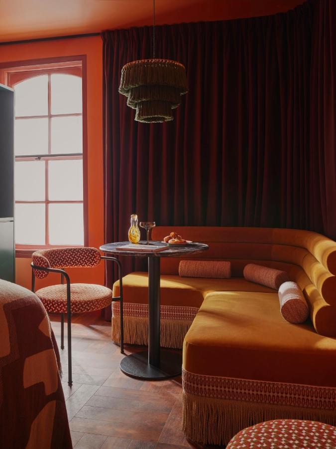 Hotel Ember Locke Kensington 4*