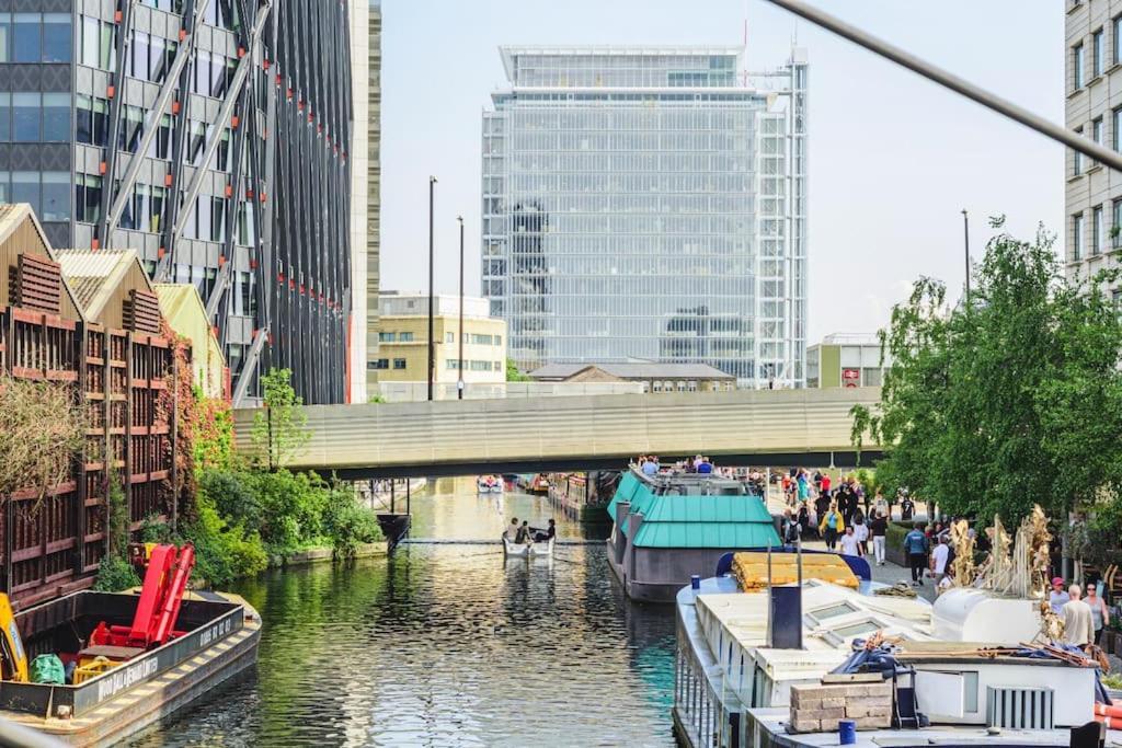 Little Venice, Paddington, Sunshine-home! *