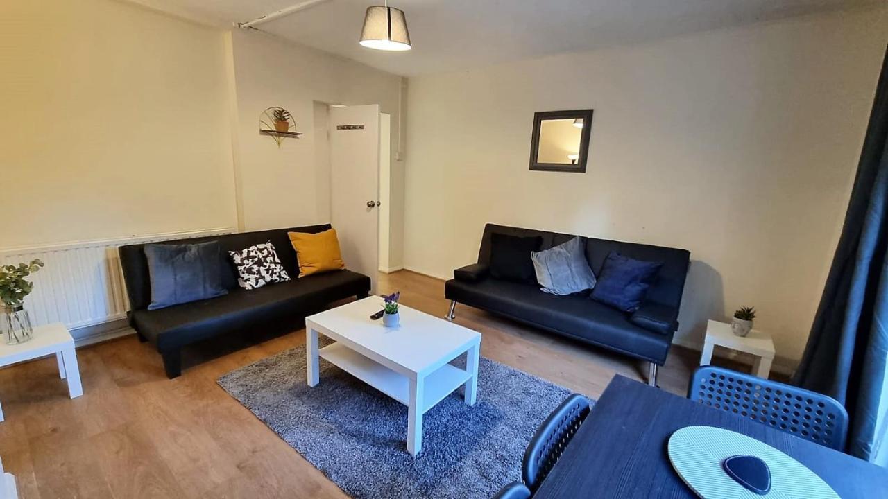 Appartement 2 Bedroom In Kennington Londen