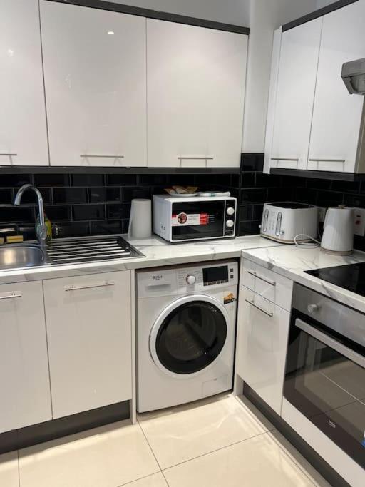 Leilighet Lovely Apartment- Long Stayer Welcome London