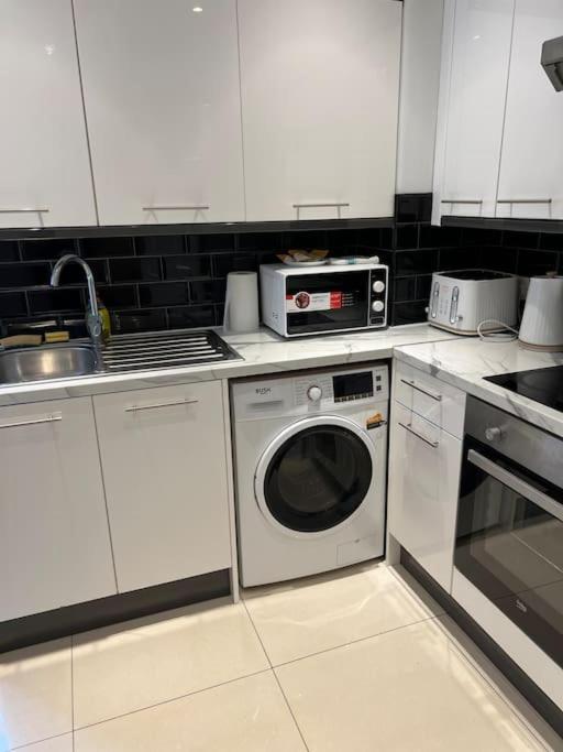 Lovely Apartment- Long Stayer Welcome Leilighet