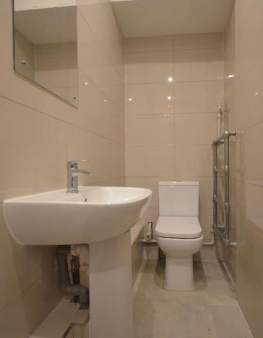 Lovely Apartment- Long Stayer Welcome Leilighet *