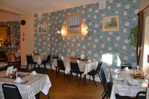 Abbey -