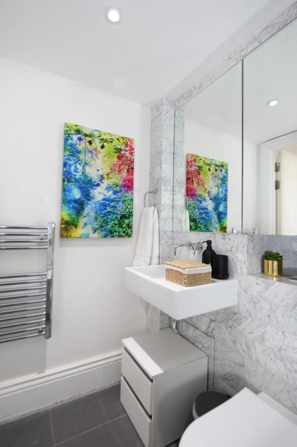 Oxford Street Luxurious 3 Bedroom Londen