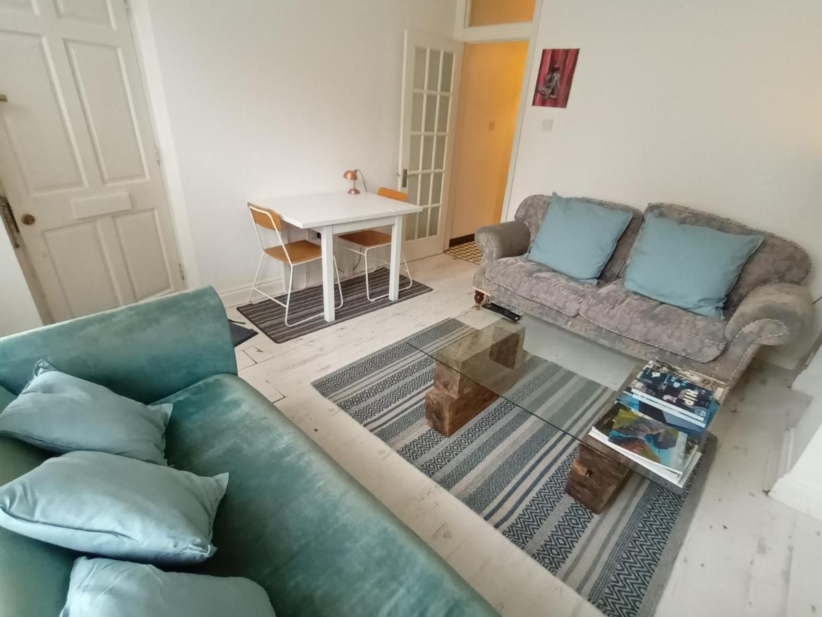 3 Bed Lovely Garden Flat Wandsworth Appartement *
