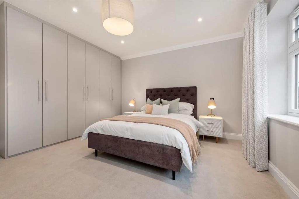 Ultra Luxury 3 Bed Mayfair *