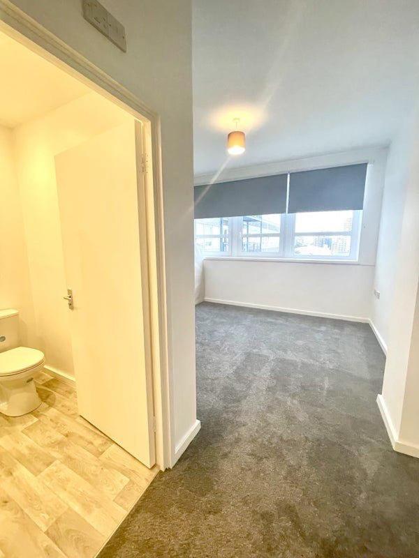 Stunning Royal Arsenal River View * London