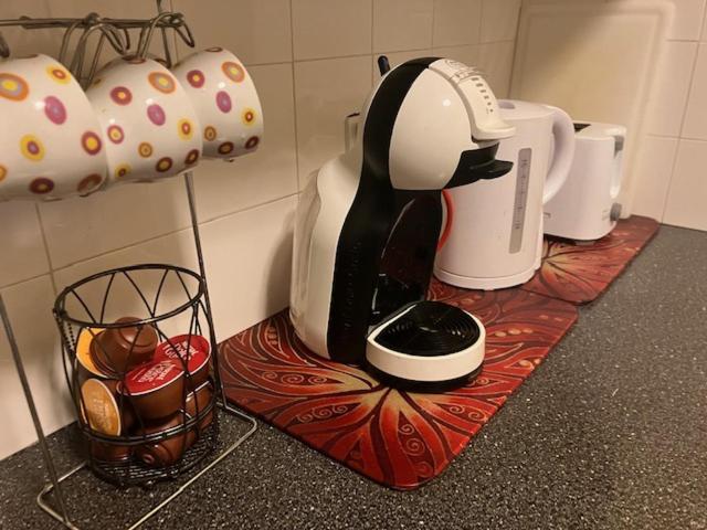 Comfy Rooms. Shared East Homestay. London