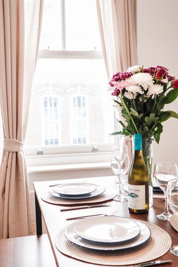 Modern & Spacious 1 Bedroom Clapham Junction Flat Londra
