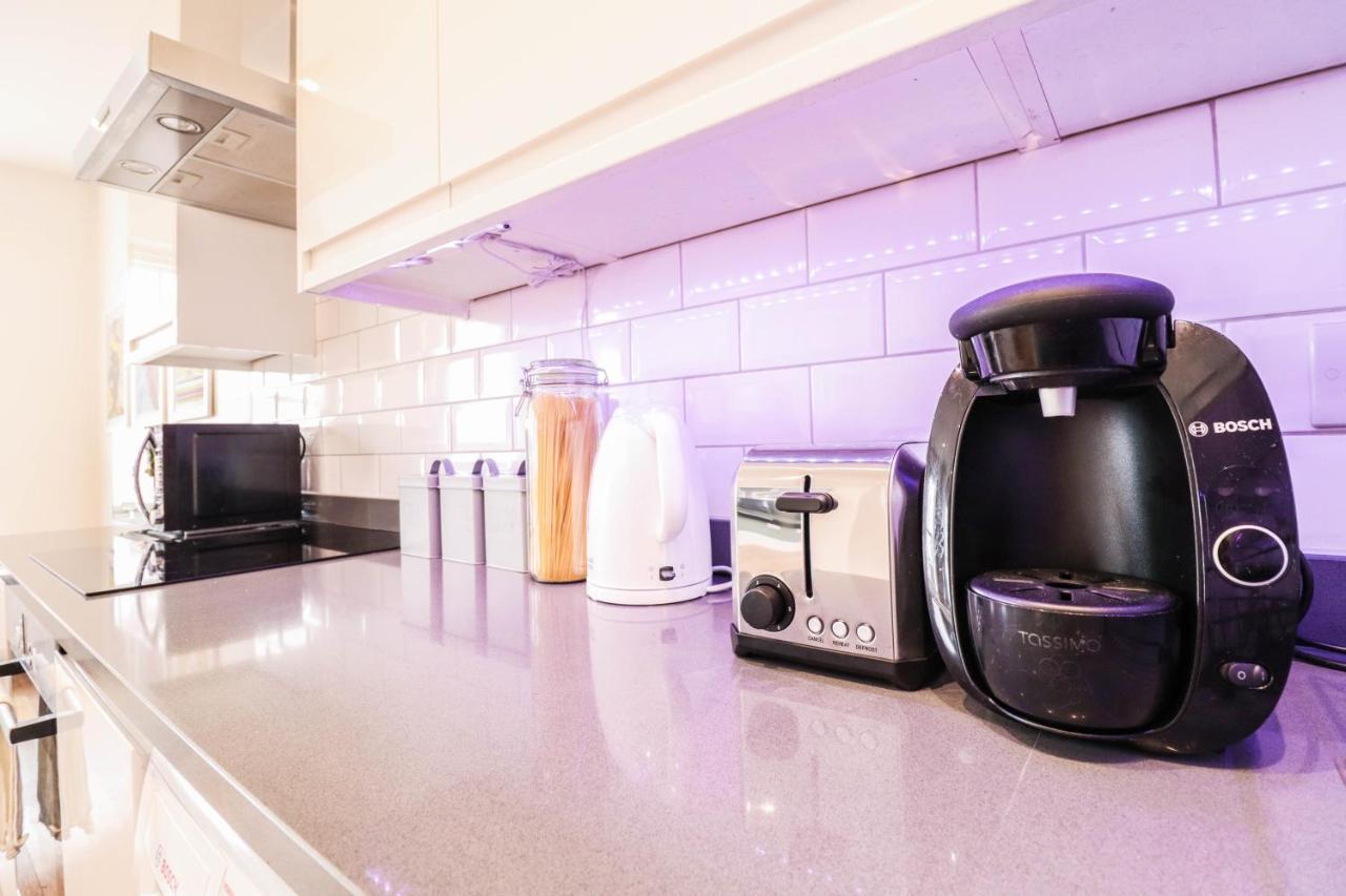 Modern & Spacious 1 Bedroom Clapham Junction Flat Londra