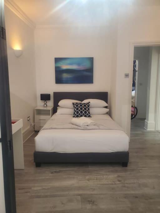 Apartment Chic Two Bed Flat In Fitzrovia *