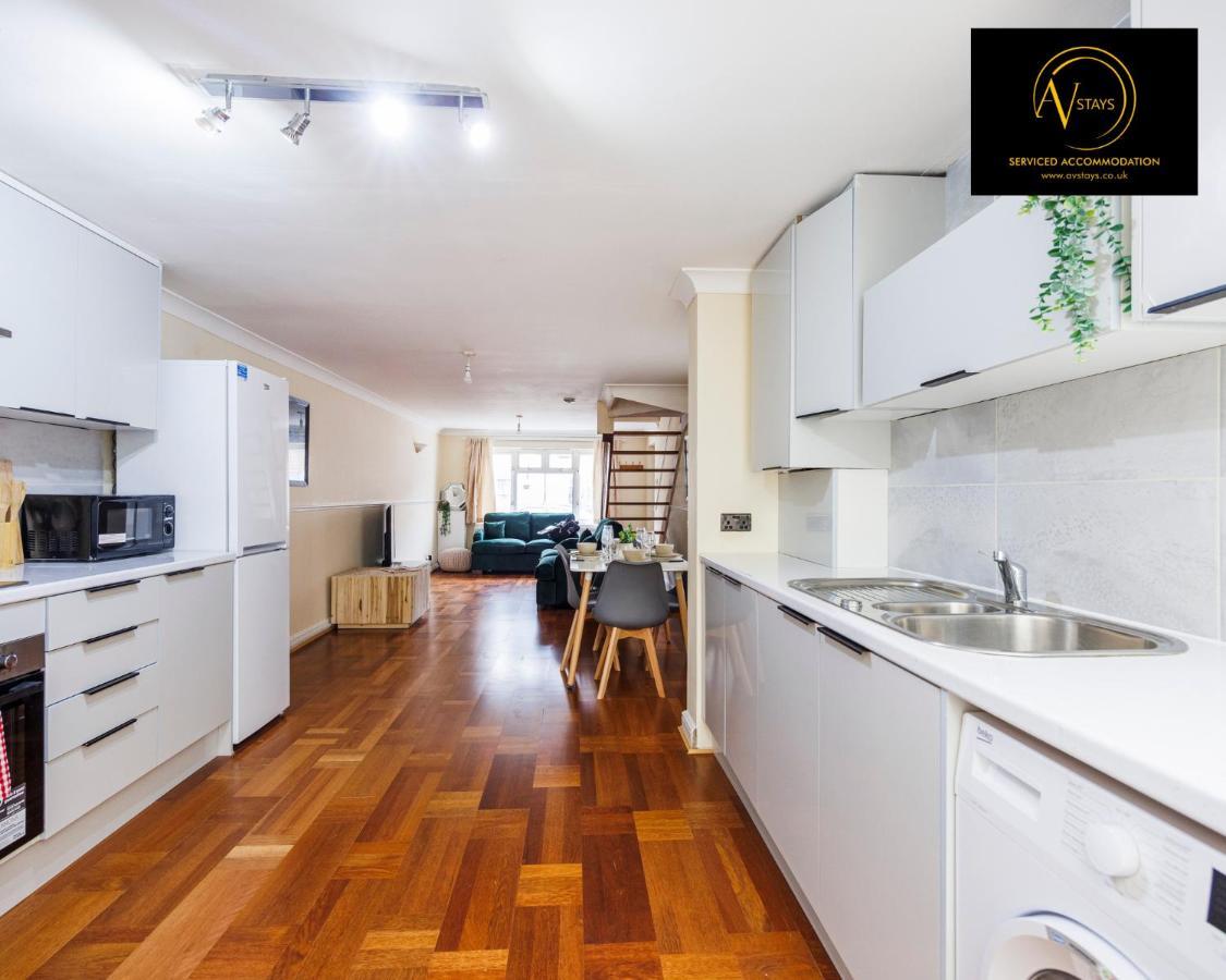 Ferienhaus 2 Bedroom House By Av Stays Short Lets Croydon With Free Wi-fi London