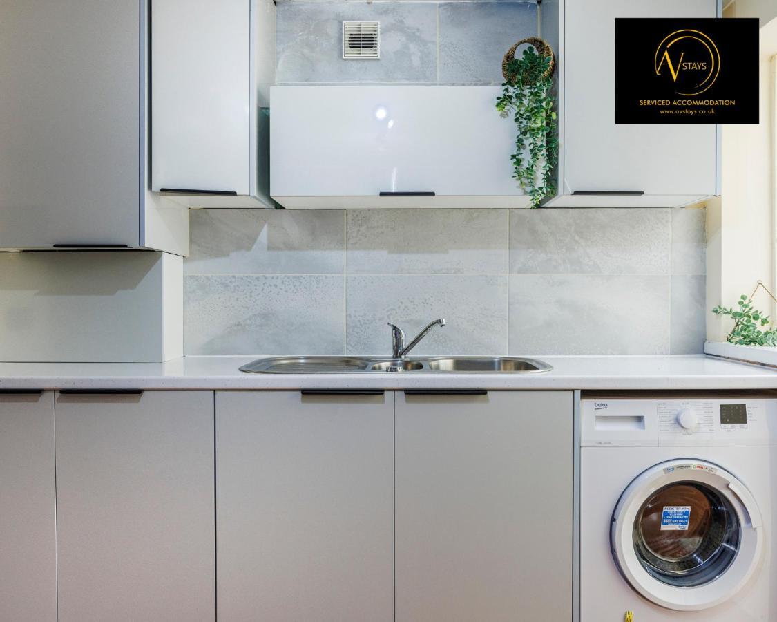 2 Bedroom House By Av Stays Short Lets Croydon With Free Wi-fi Ferienhaus *