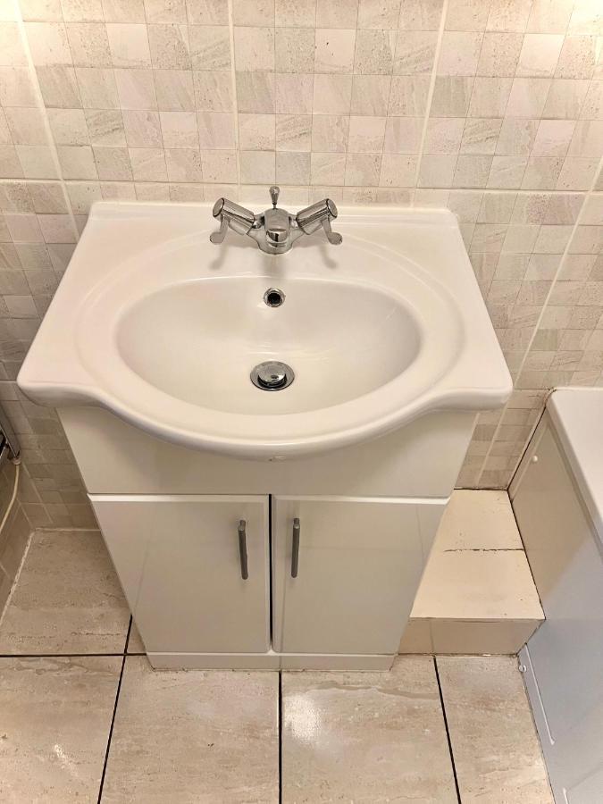 Appartement White Chapel Holiday 2 Bedroom Londen