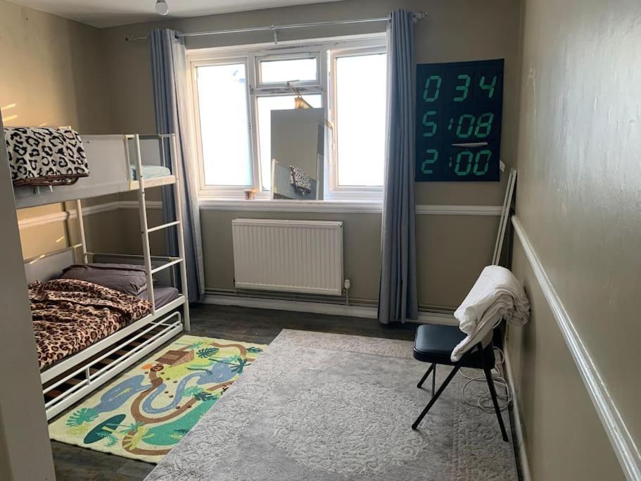 Apartment Entire 2 Bedroom *