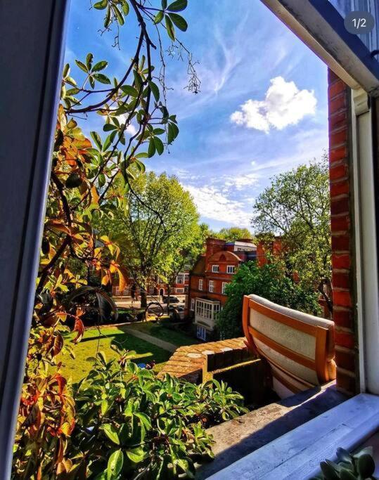 Luxury 2-bedroom In Prime South Kensington Lejlighed *