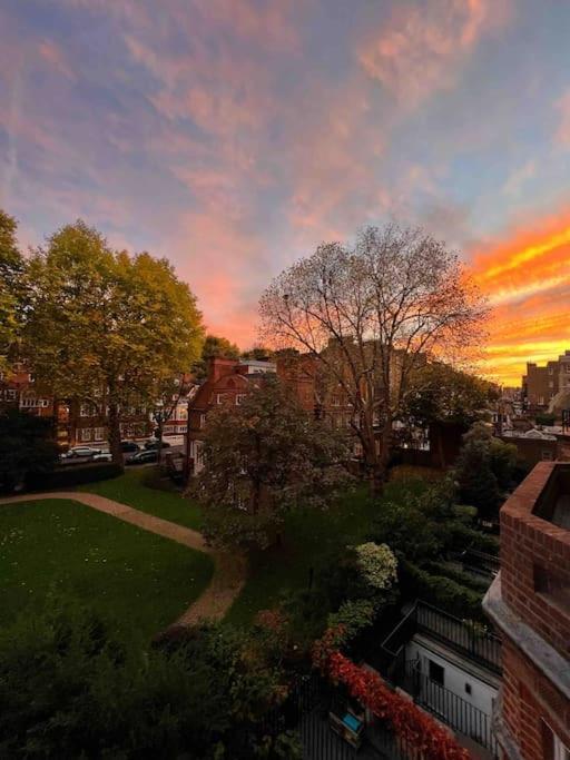 Lejlighed Luxury 2-bedroom In Prime South Kensington London