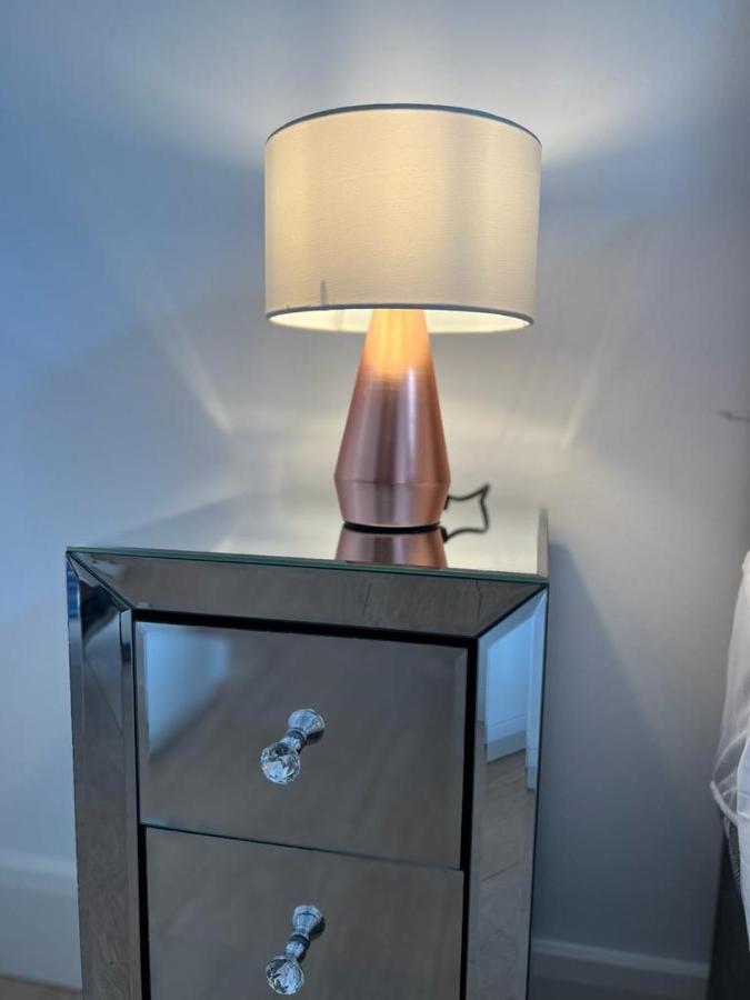Appartement Charming Chelsea Two Bedroom Next To Kings Road!