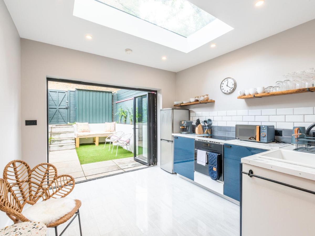 Apartment Pass The Keys Serene Hideaway In West London