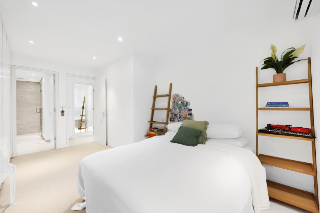 Luxury 3 Bed House By Hyde Park, Bayswater Feriehus London