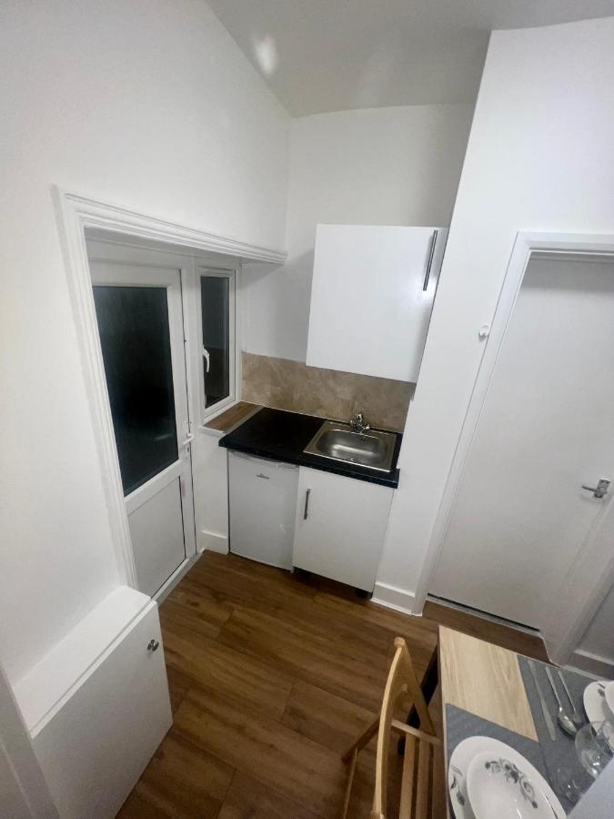 Leisure Studio Flat In Golders Vakantiehuis *