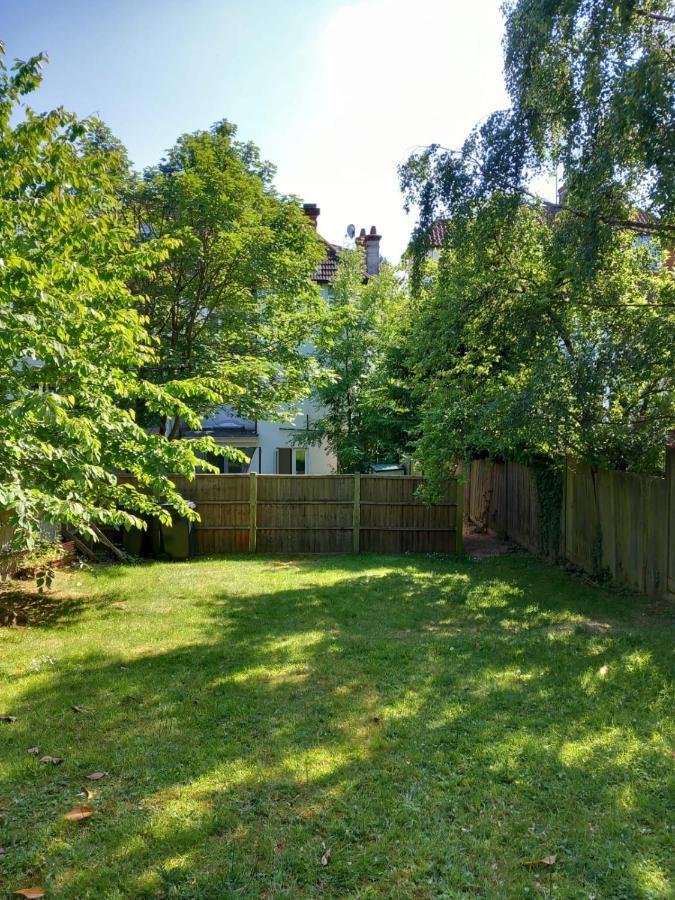 Leisure Studio Flat In Golders Vakantiehuis *