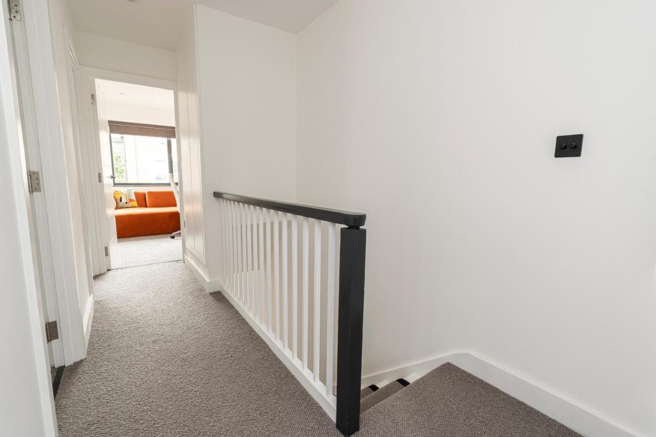 Altido Stunning 2 Bed House With Garden And Free Parking, Near Clapham Park Ferienhaus London