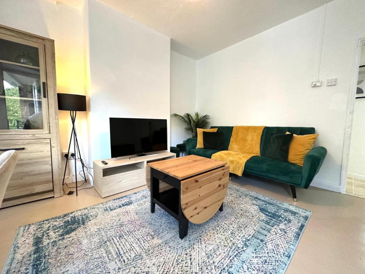 Charming 2-bed Flat With Balcony Close To White Westfield Appartement