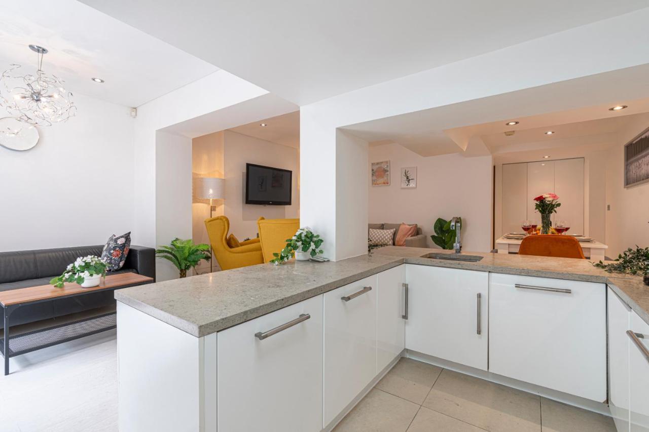 Kensington & Chelsea Apartment *