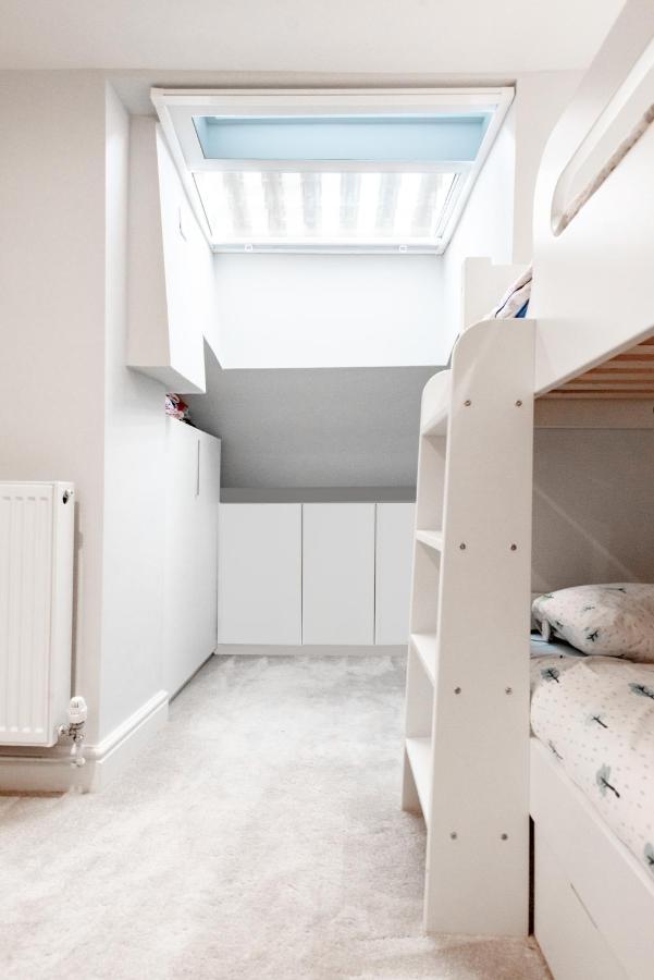 4 Bed Modern House Next To Hyde Park Feriehus London