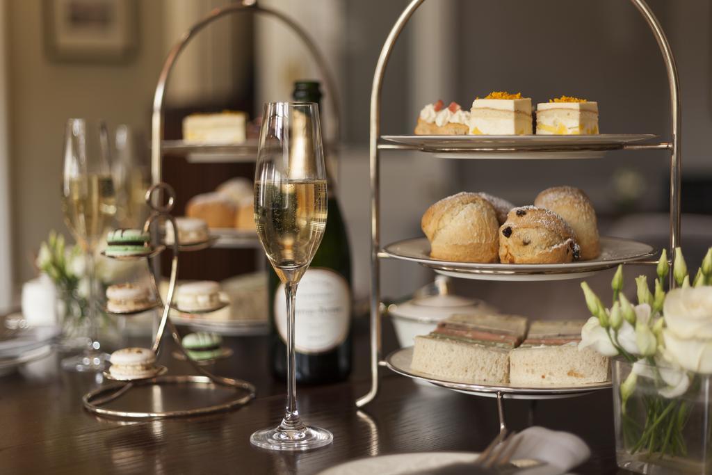Roseate House Hotel