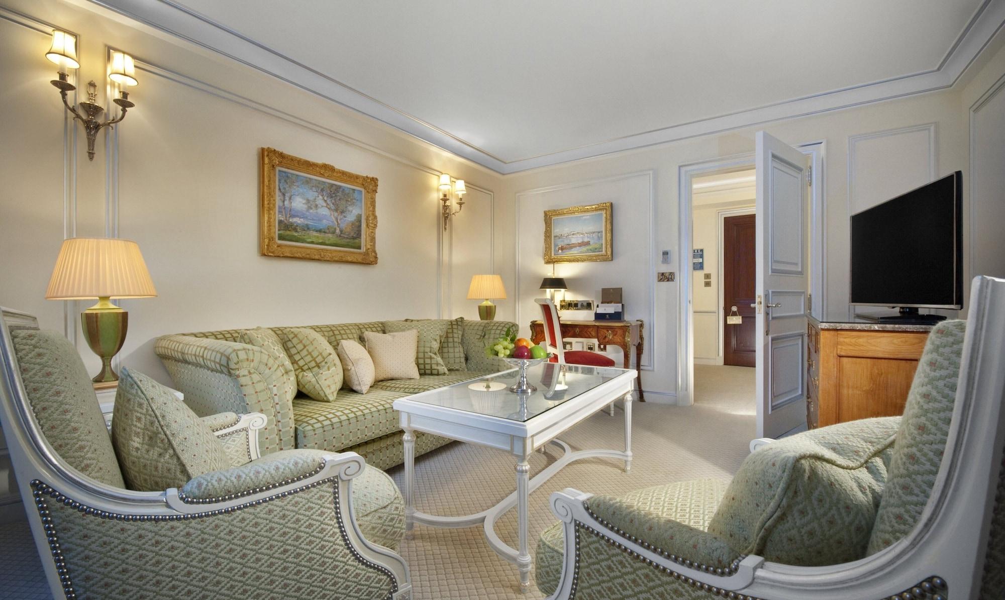The Ritz Hotel 5*