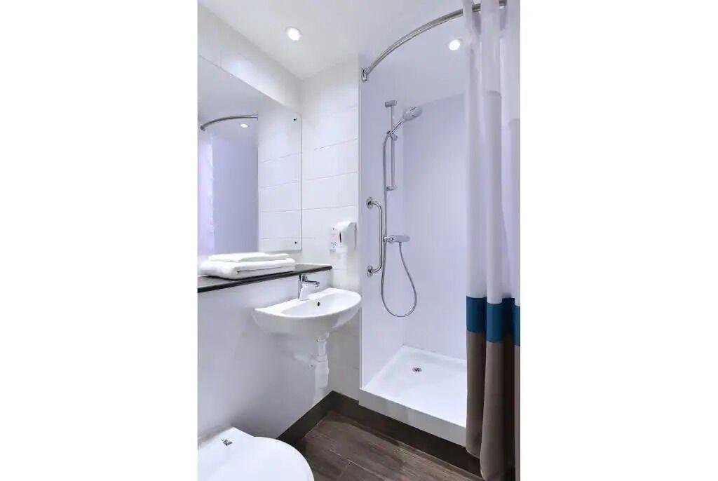 Travelodge Tower Bridge Hotel 3*