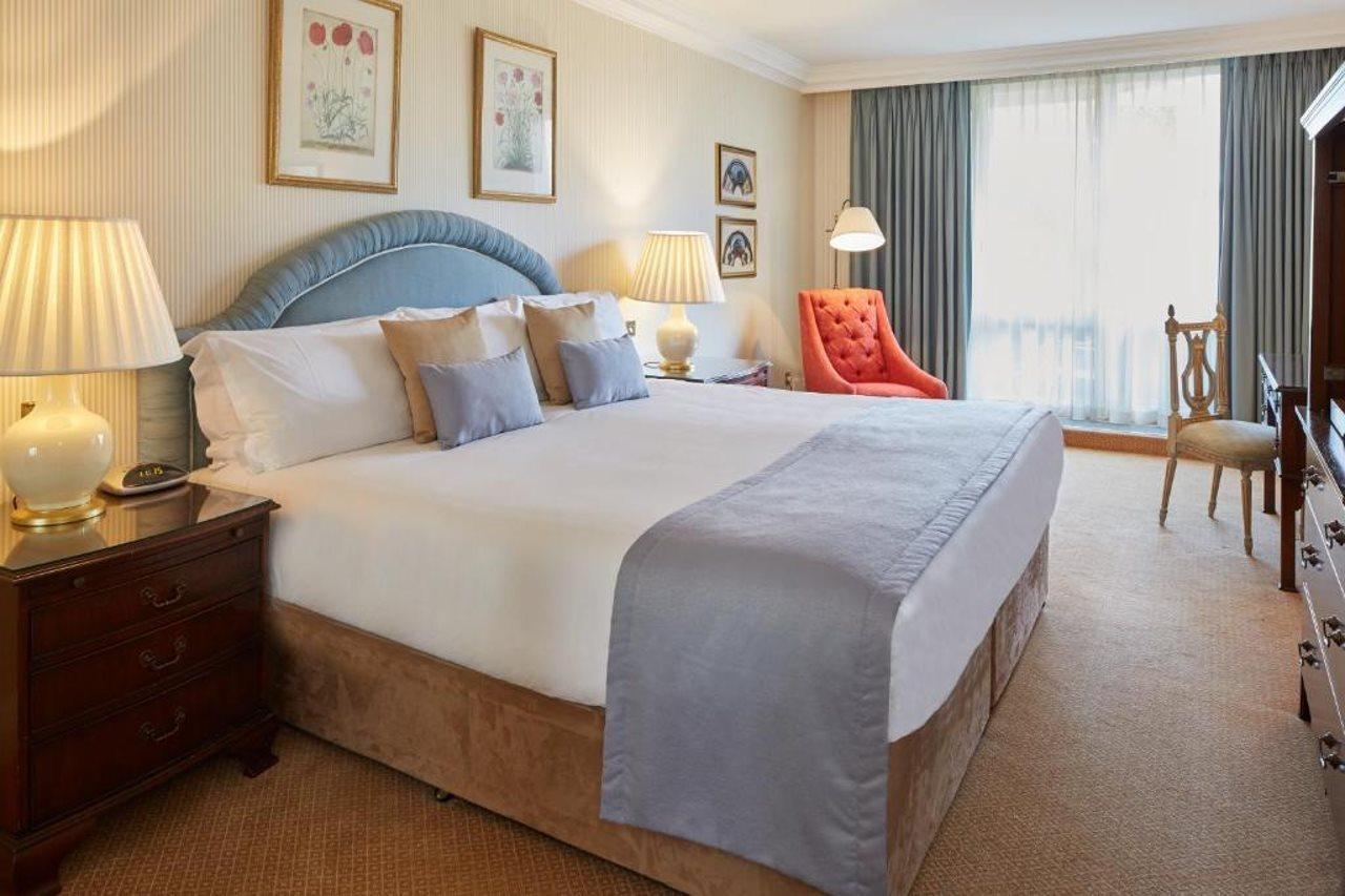 Cheval Thorney Court At Hyde Park Aparthotel 5*
