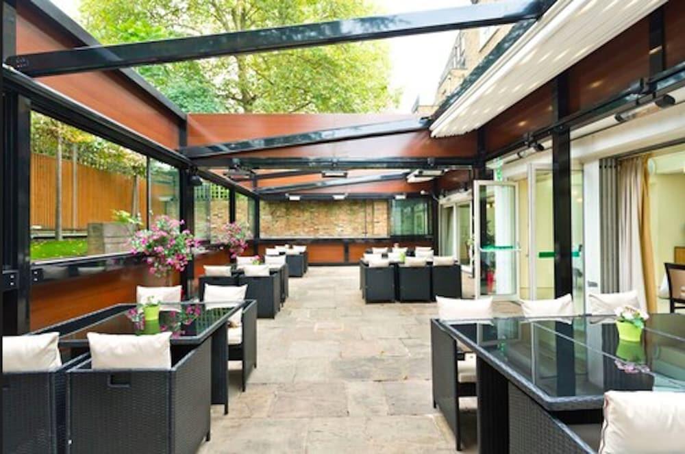 The Park Grand Plaza Kensington Londra