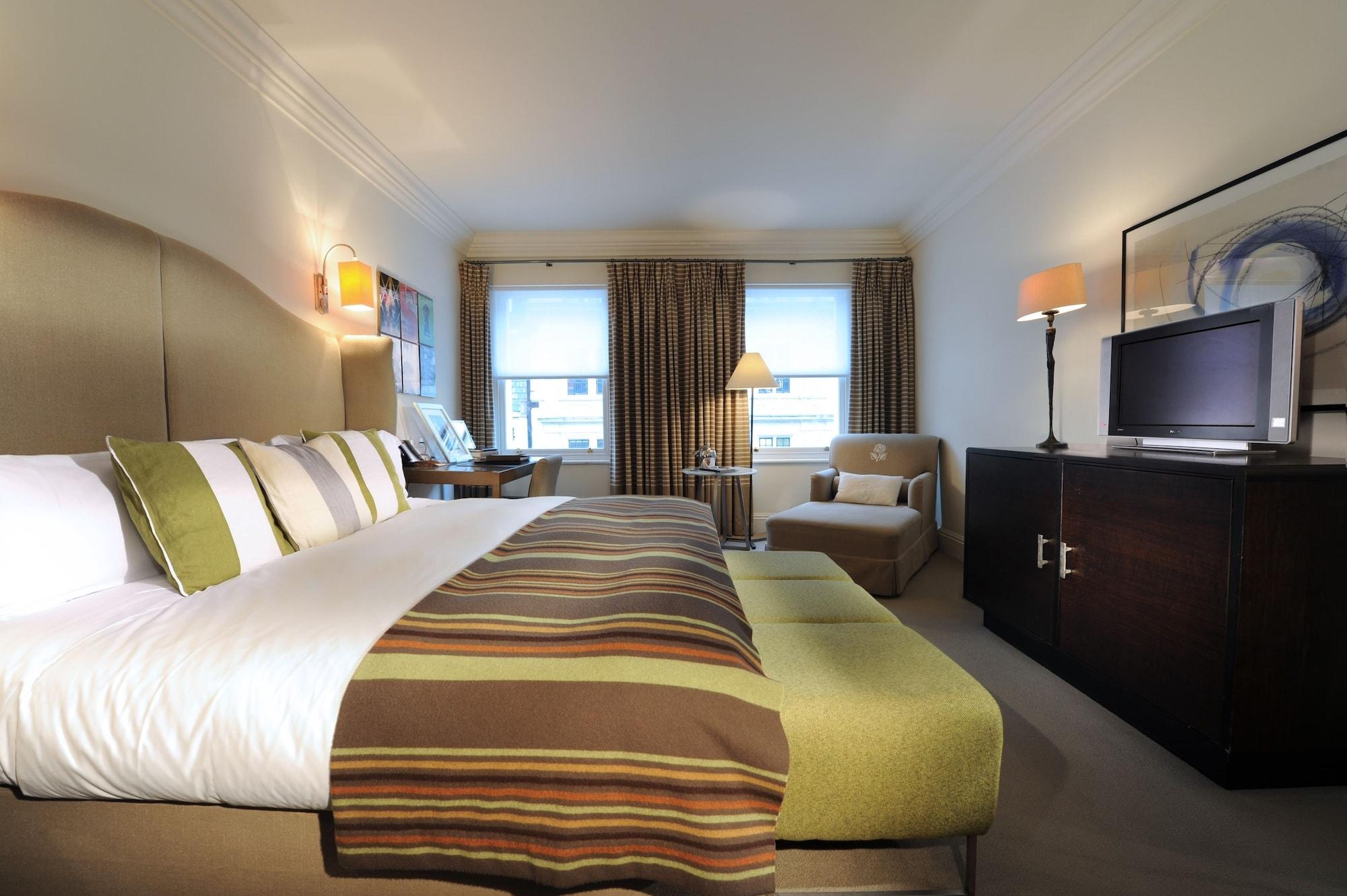 Brown's Hotel, A Rocco Hotell