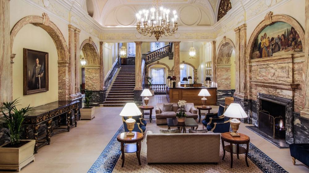 The Landmark 5*