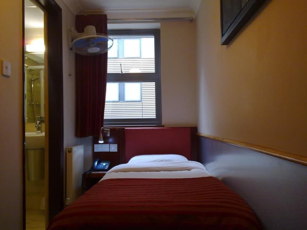 Hotel Eurotraveller Hotel- Express 3*
