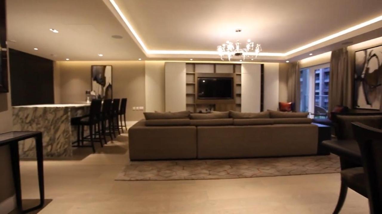 Apartment Luxurious Three Bedroom Flat In Chelsea Creek