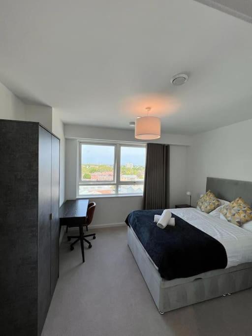 Stylish 2-bed Flat Canning Town Apartment