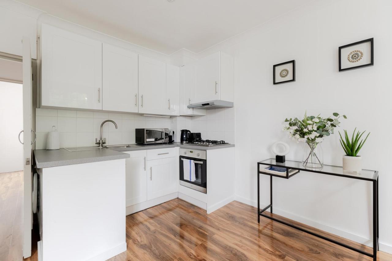 Charming 1-bed Flat In The Heart Of Primrose Hill Lägenhet *