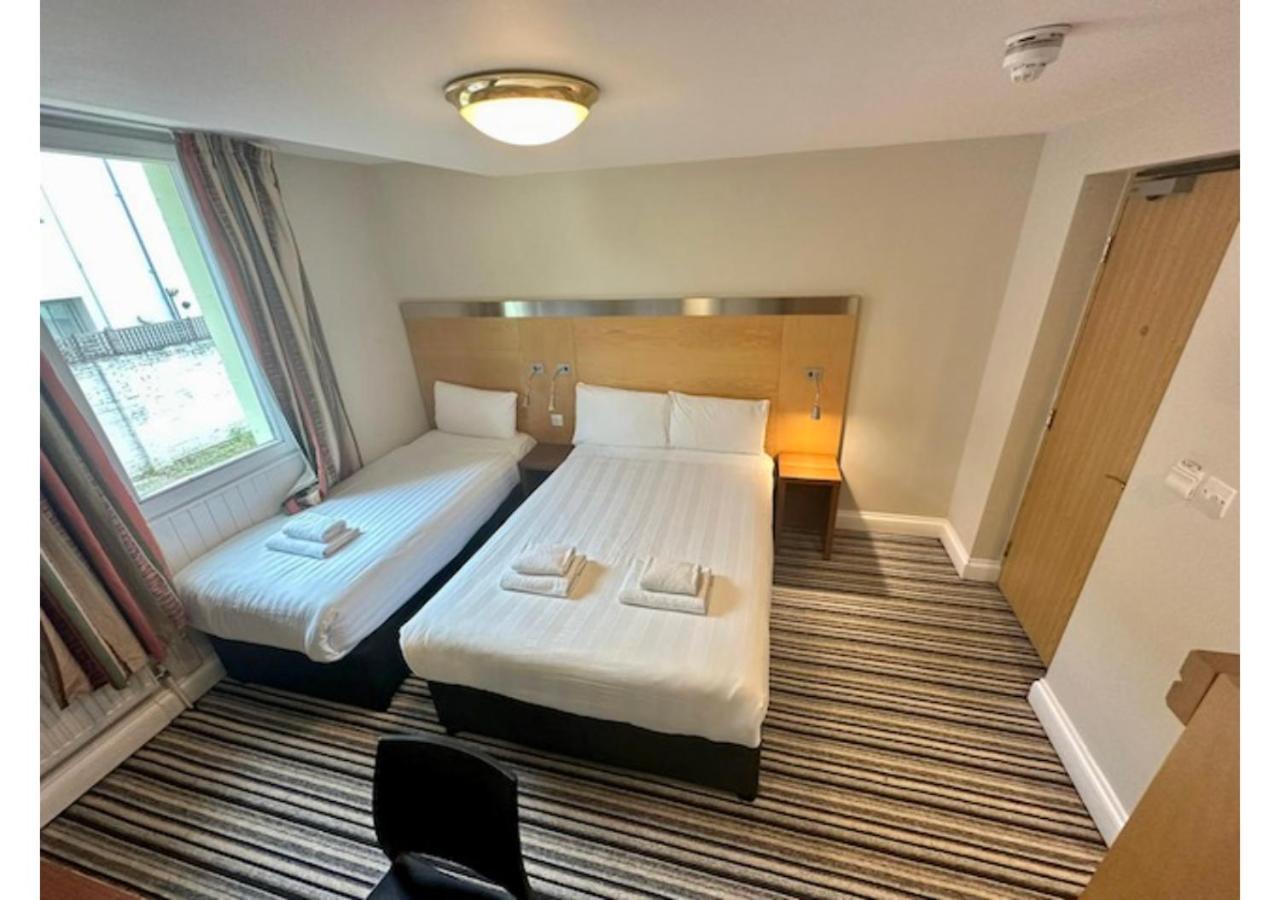 Hotel Maiden Oval