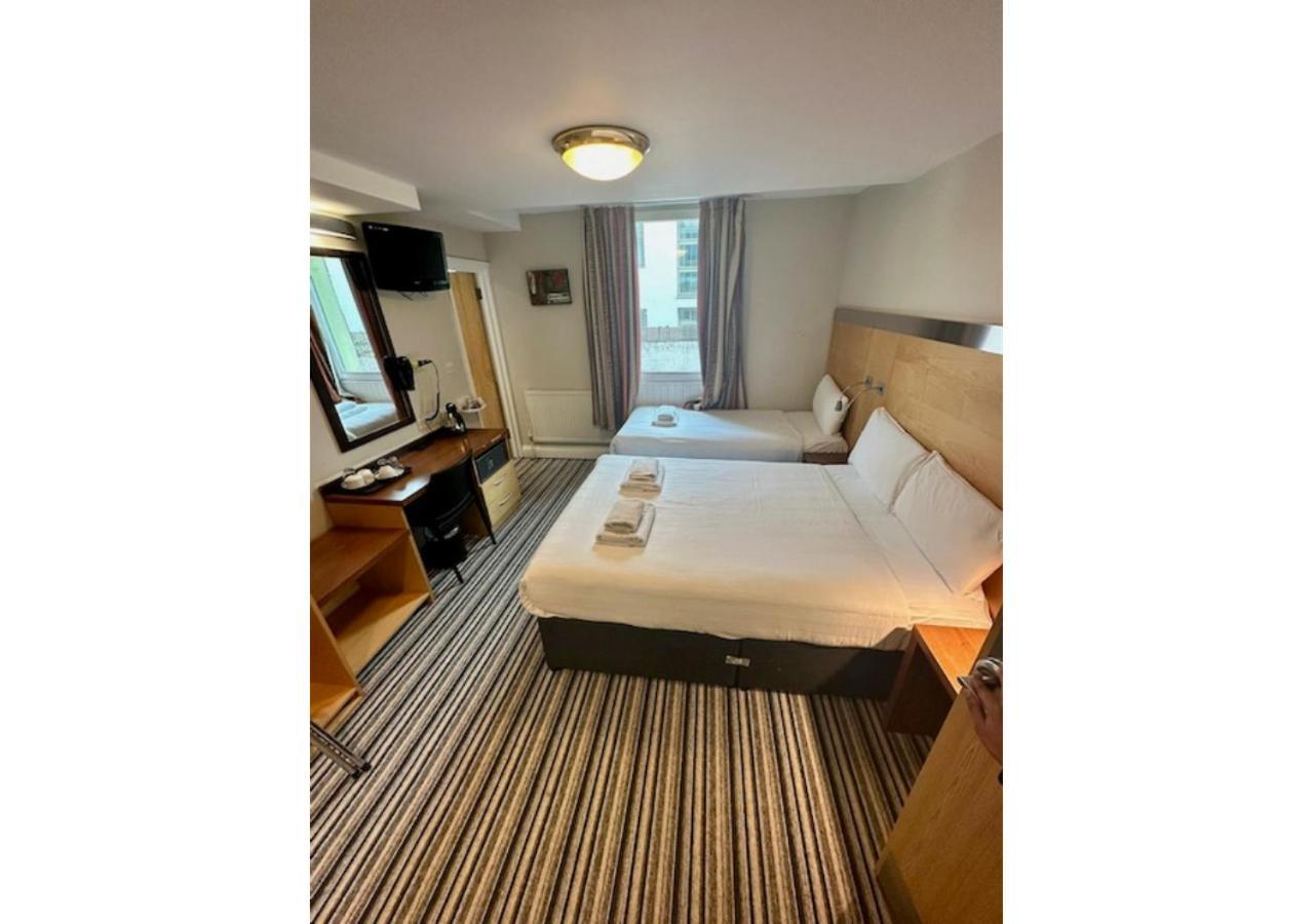 Maiden Oval Hotel London